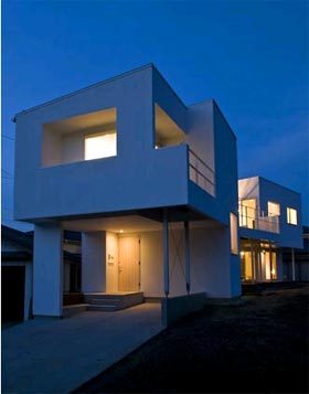 zaus予約｜建築家と理想の住宅をプロデュース　ザウス：建物をずらすことにより、生活にも変化が生まれます。