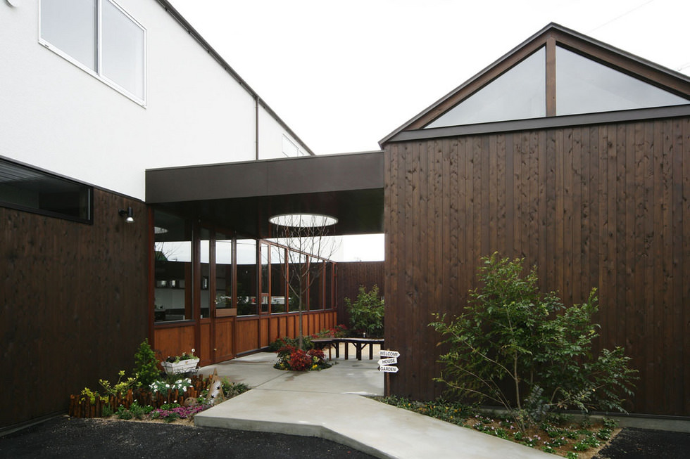 たつのの店舗併用住宅(カフェ)・兵庫 | 施工例 | 建築家の住宅をプロデュースするザウス