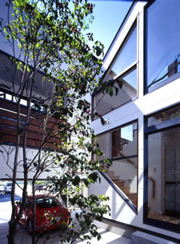 建築家・矢敷潤氏の建築事例。※4/8（日）テレビ東京の住まい情報番組「完成！ドリームハウス」で紹介。