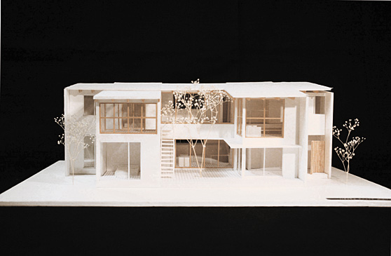 越谷の二世帯住宅模型写真