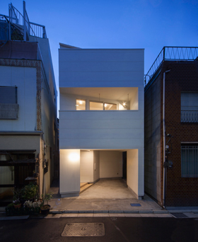 「八広の狭小住宅・東京」外観を見る