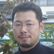 弓場 秀樹(ユウバ ヒデキ)